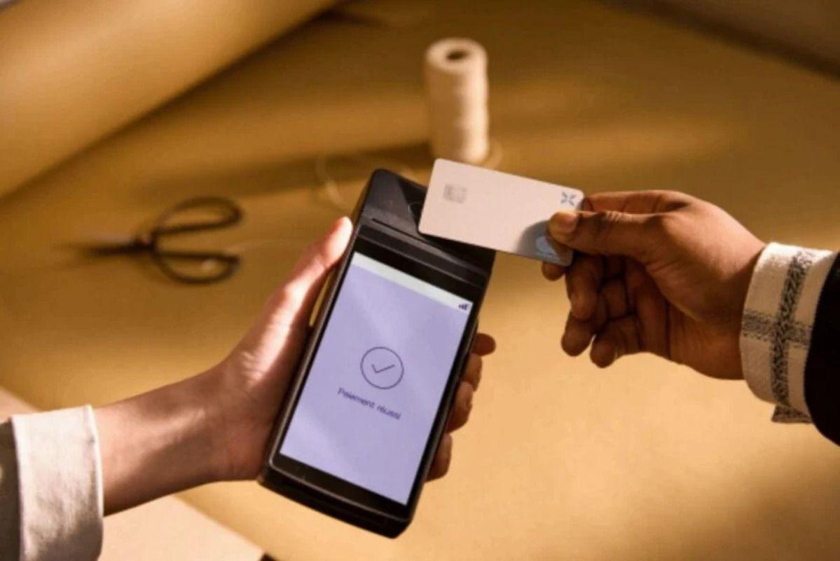 Qonto se lance dans les terminaux de paiement pour simplifier l'encaissement des professionnels