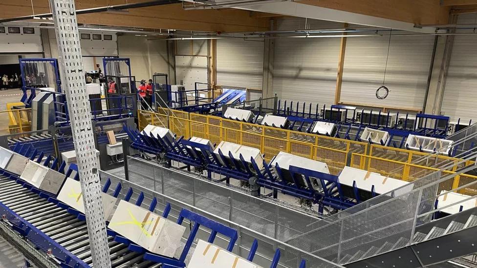 Veolia se lance dans le recyclage de réfrigérateurs